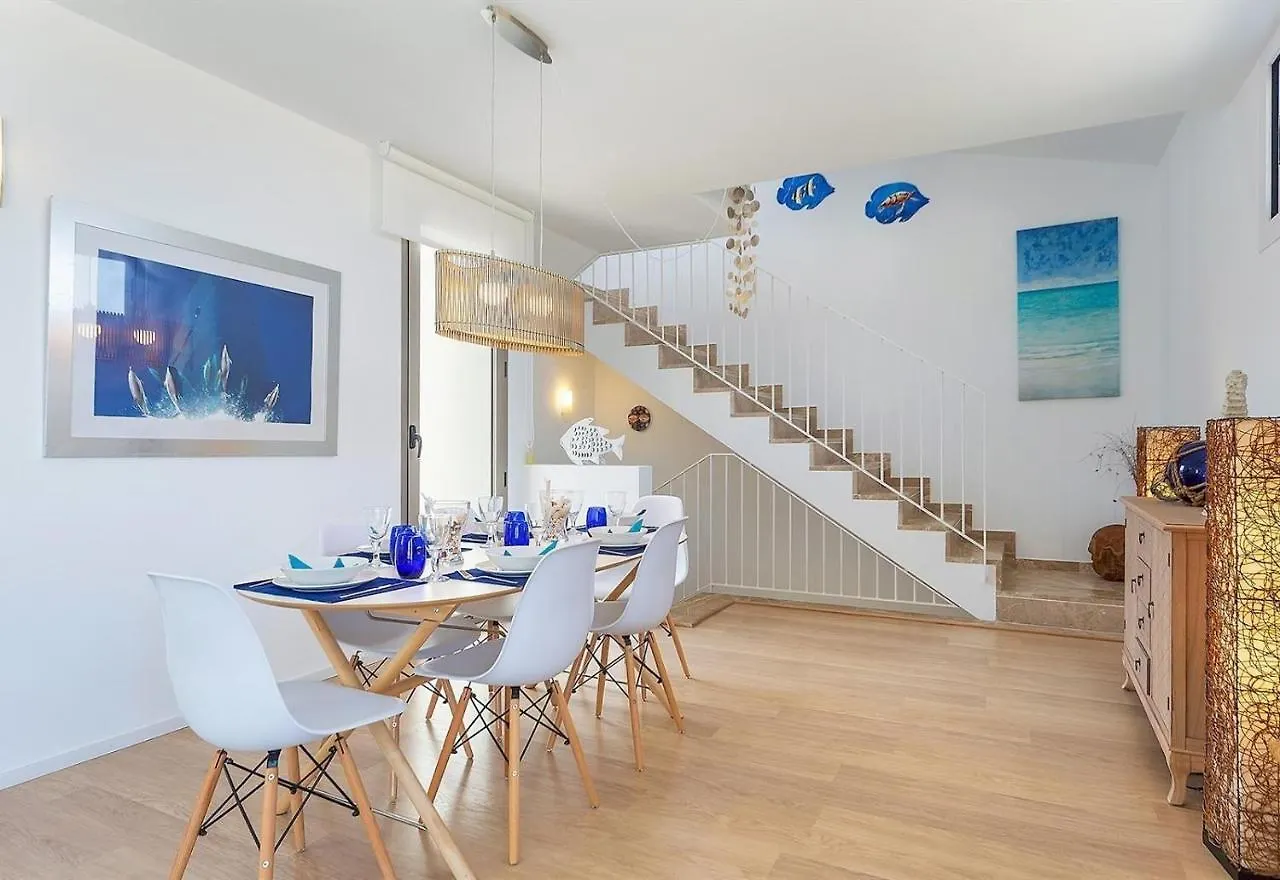 샬레 손 세라 데 마리나 Sea View House With Terrace 빌라